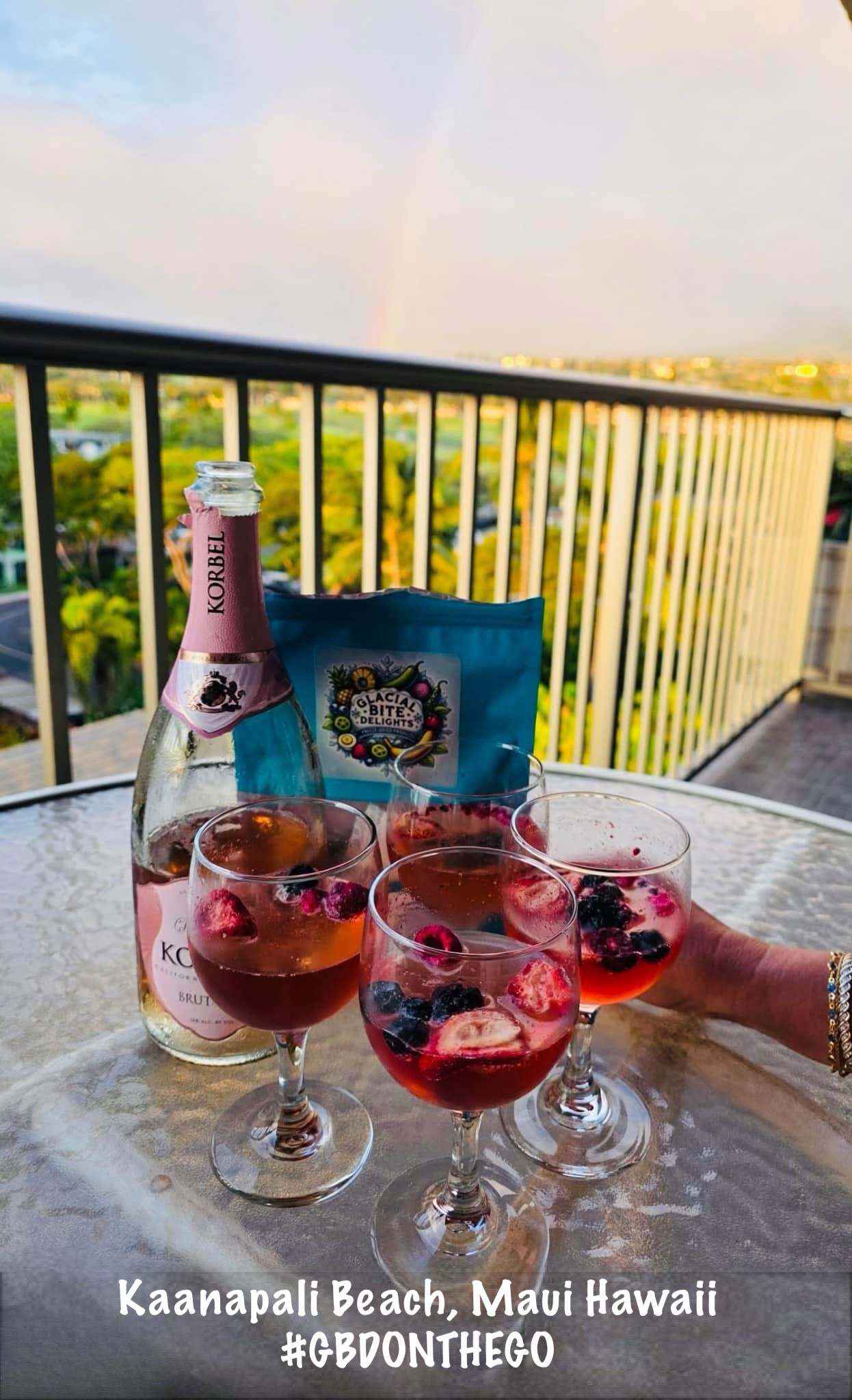 Bubbles and Berries Cocktail Infusion
